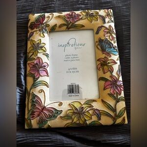 Vintage Inspirations by Heirloom 4x6 Picture Frame Butterfly & Lily Enamel Style
